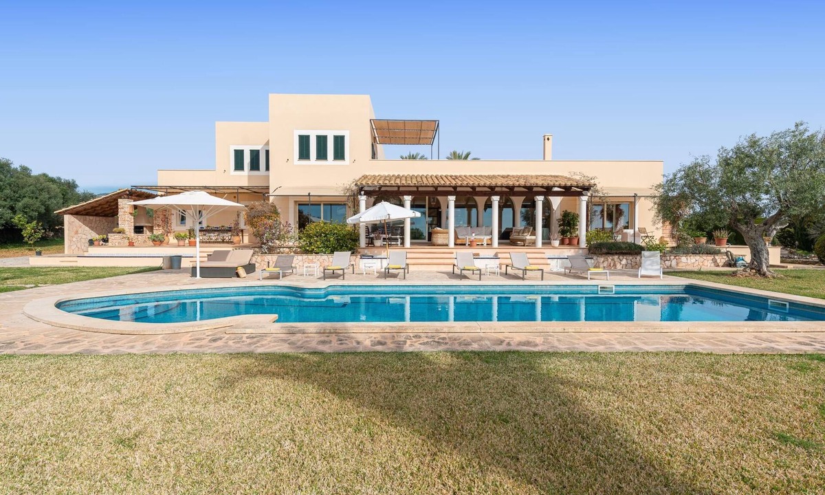 S Horta Villa | Fantastic Rural Villa Korema: 8 pax Between SHorta and Portocolom