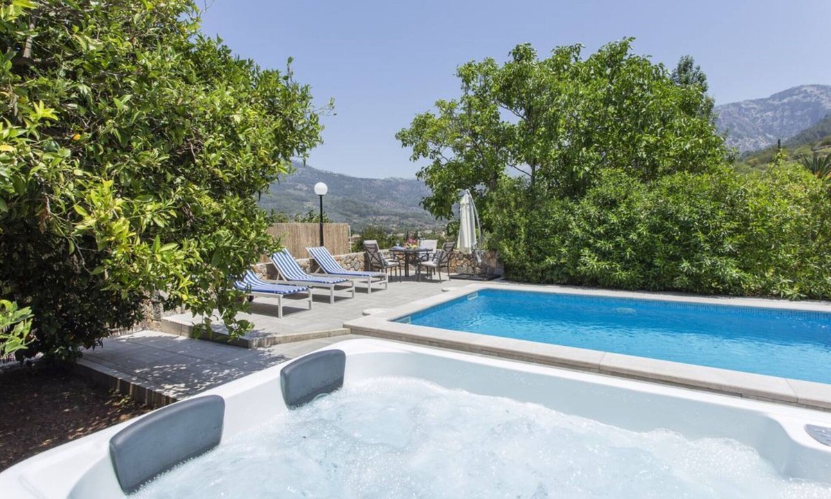 Soller Villa | Fantastic Villa with Pool, Whirlpool, Terraces, Mountain View, Air Conditioning & Wi-Fi