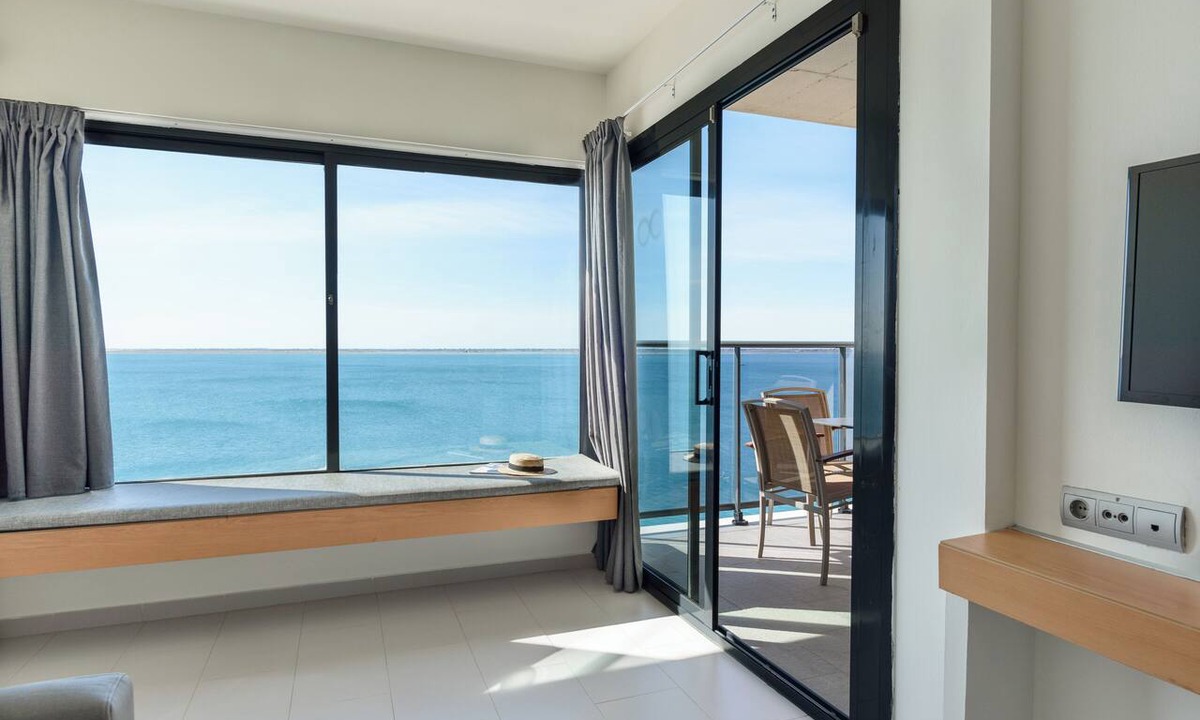 Cap Roig Hotel | FERGUS Cap Roig