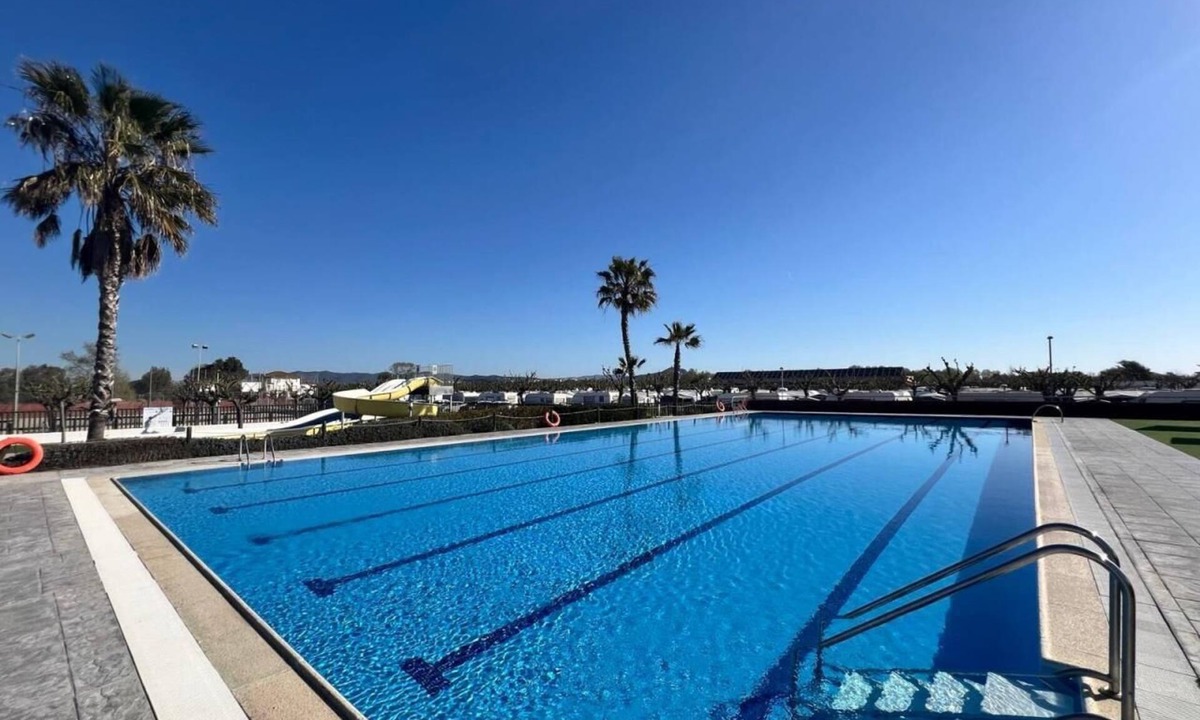 Malgrat de Mar House | Feriendorf Els Pins Bungalow für 4 Personen