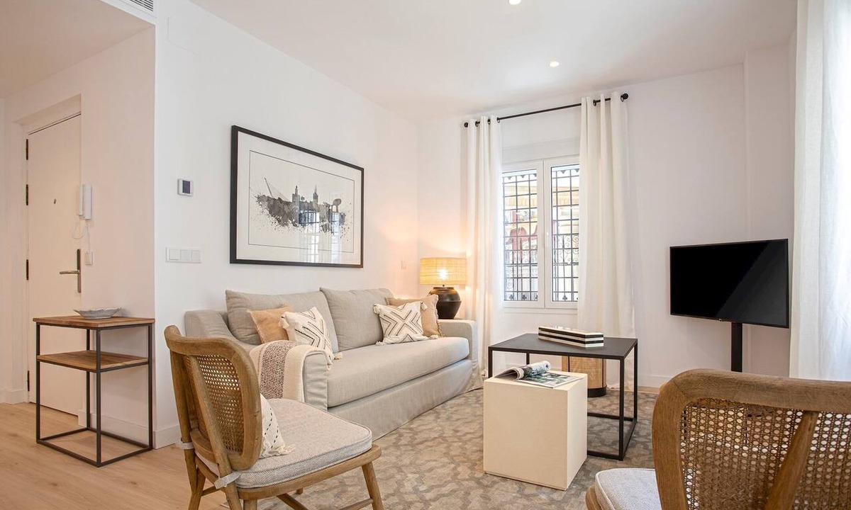 San Bartolome Apartment | Genteel Home Aire I - Three Bedroom Apartment, Sleeps 6