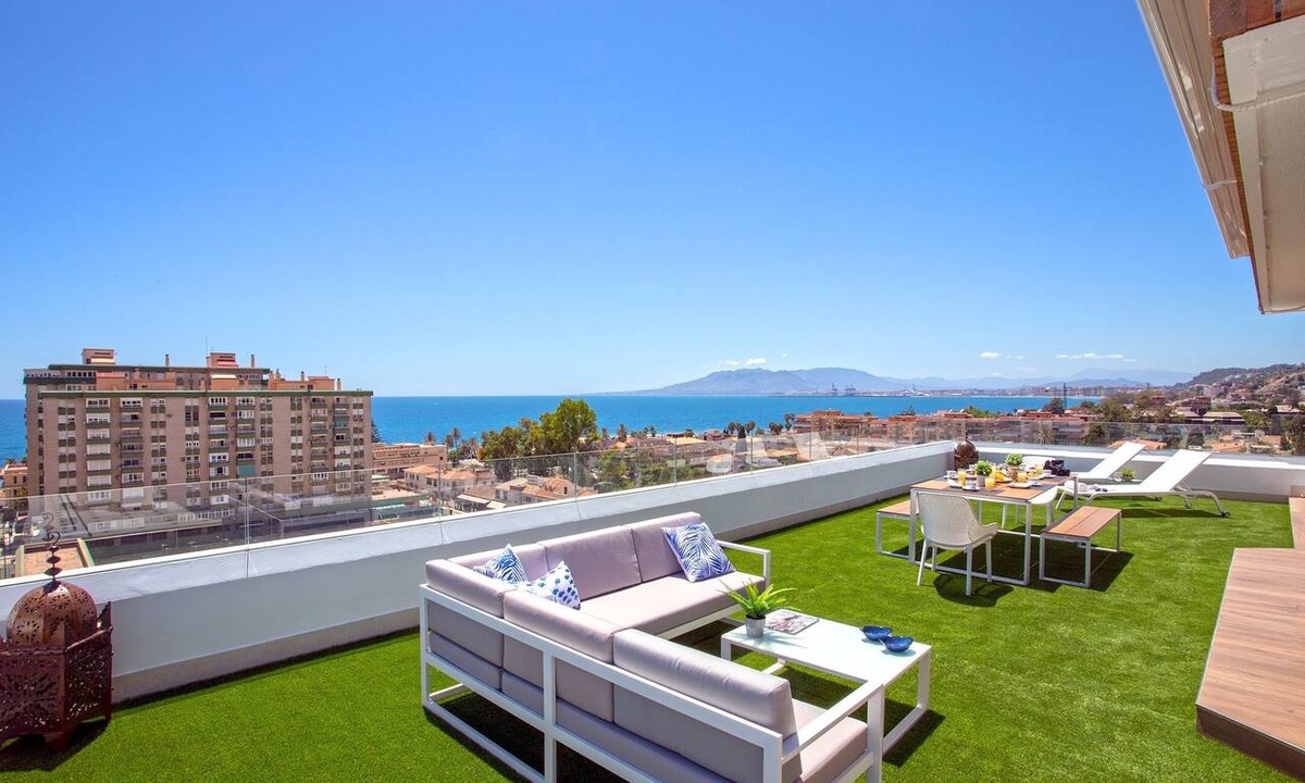 El Palo Apartment | Genteel Home Elcano Terrace
