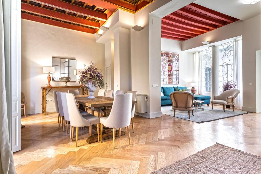 San Bartolome House | Genteel Home Palacio Abades