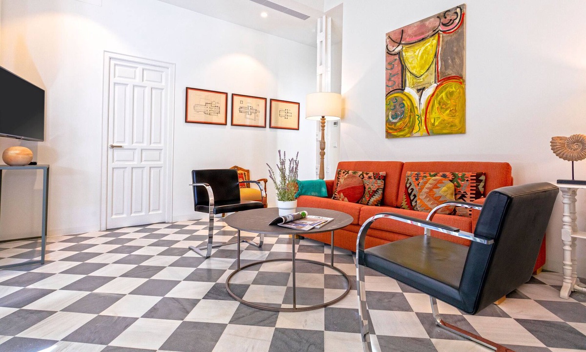 San Vicente Apartment | Genteel Home San Laureano IV