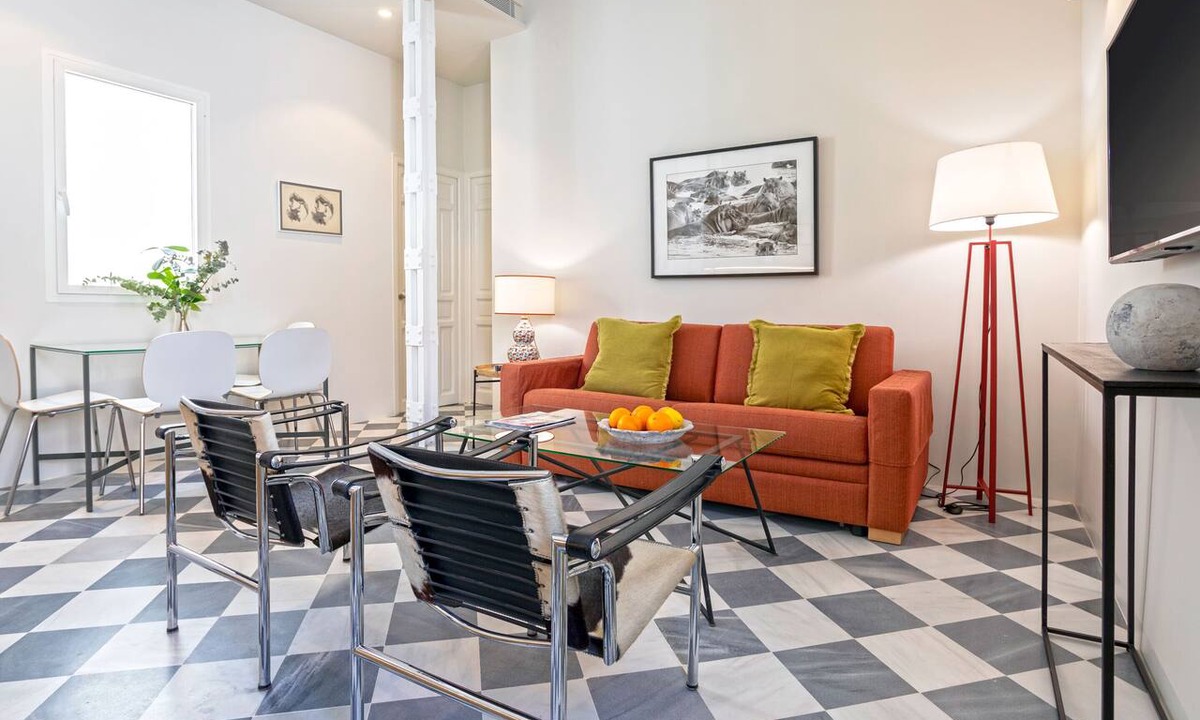 San Vicente Apartment | Genteel Home San Laureano VI