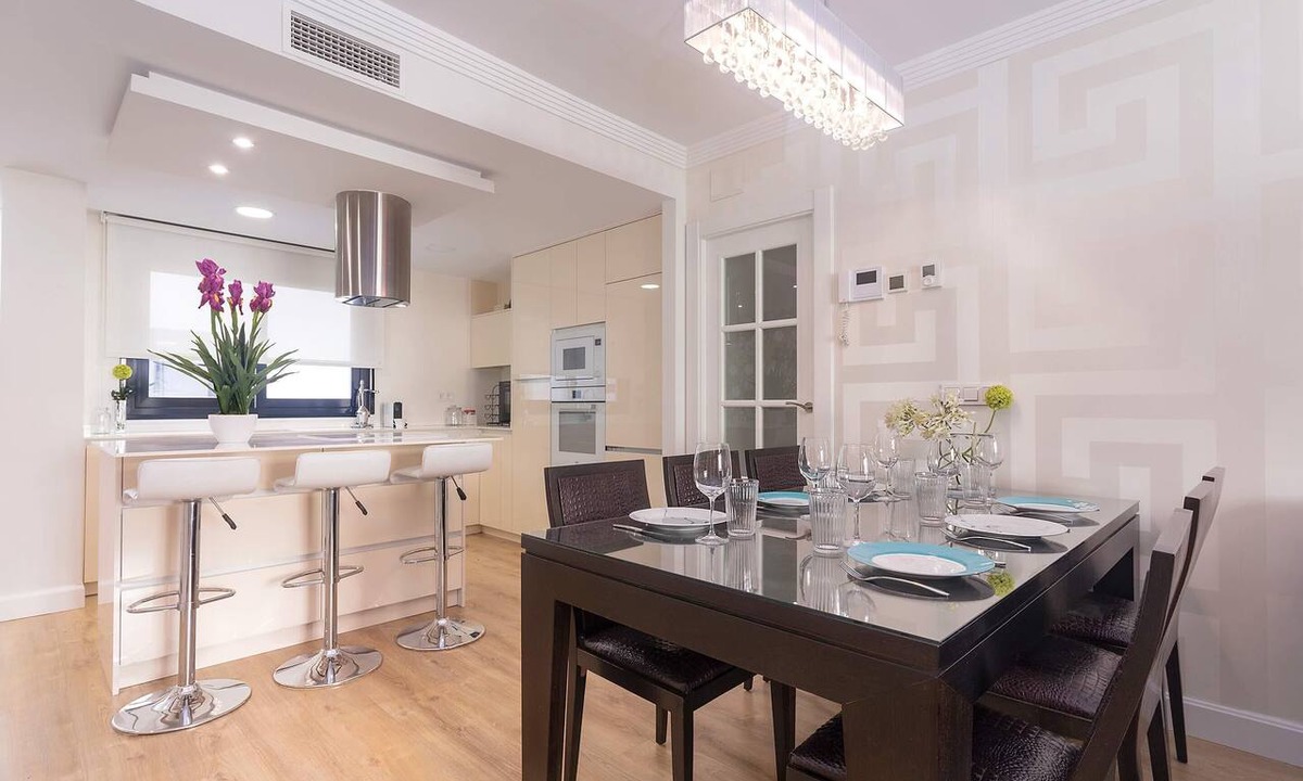 Camino de Ronda Apartment | Genteel Home Velazquez