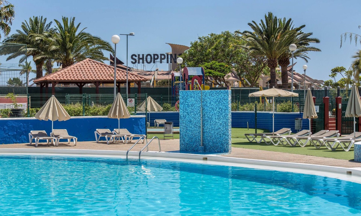 Maspalomas House | Holiday Home Ca Martina Sonora Golf with Pool, Garden and Wi-Fi