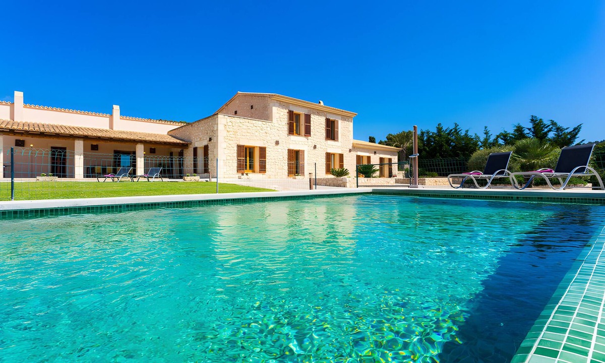 Son Servera House | Holiday Home 'Pula Bonavista Ref 140' with Sea View, Wi-Fi and Air Conditioning