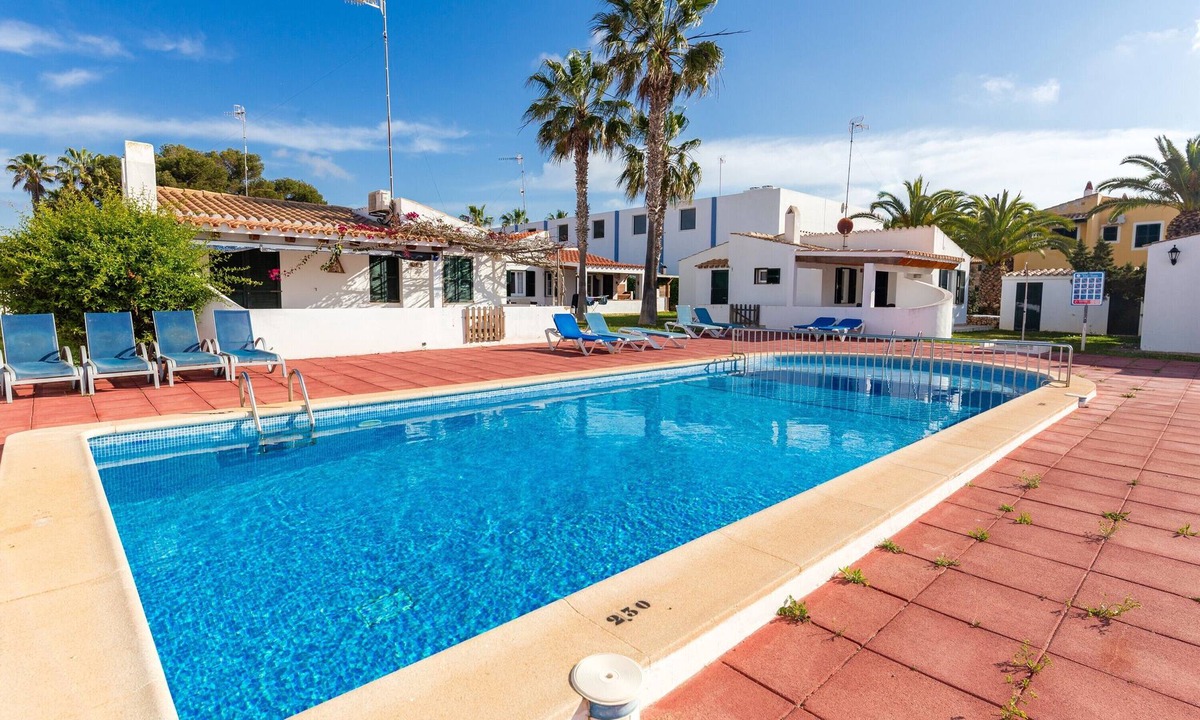 Son Xoriguer House | Holiday Home 'Sol Del Sur 8' with Shared Pool, Shared Terrace and Wi-Fi