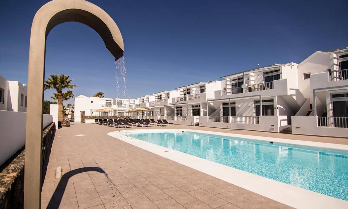 Puerto del Carmen Apartment | Home from home 2 bed luxury apartment with heated pool. 118