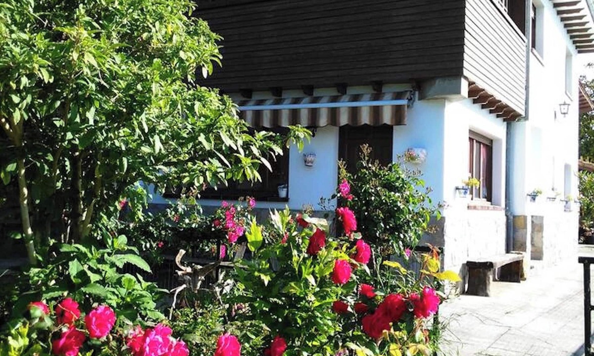 Tornon House | Homerez - Charming house in Asturias with terrace and barbecue