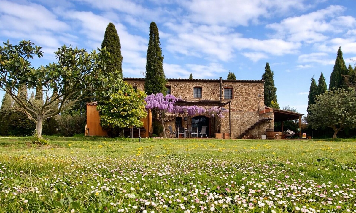 Crespia House | Hostal Nou de Crespià
