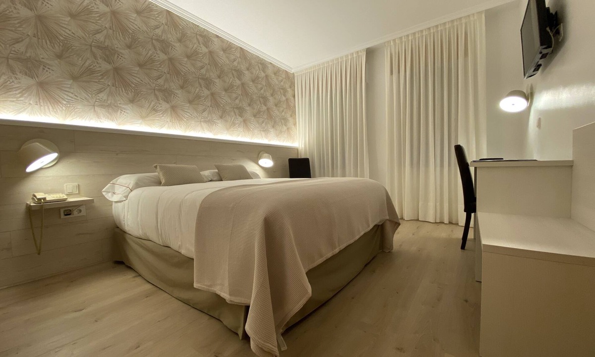 Valladolid City Centre Hostel | Hostal Paris