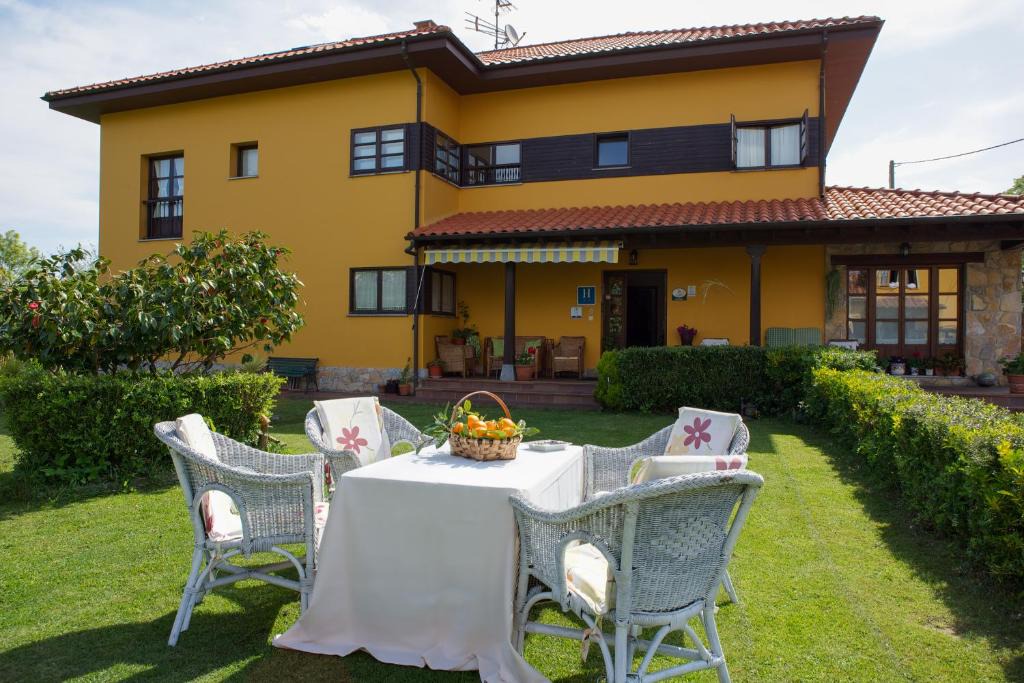 Ribadesella House | Hotel Camangu