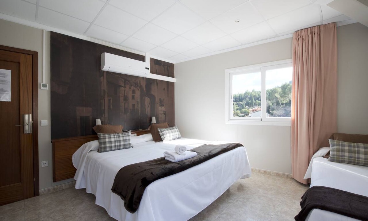 Monistrol de Montserrat House | Hotel Restaurant Guilleumes