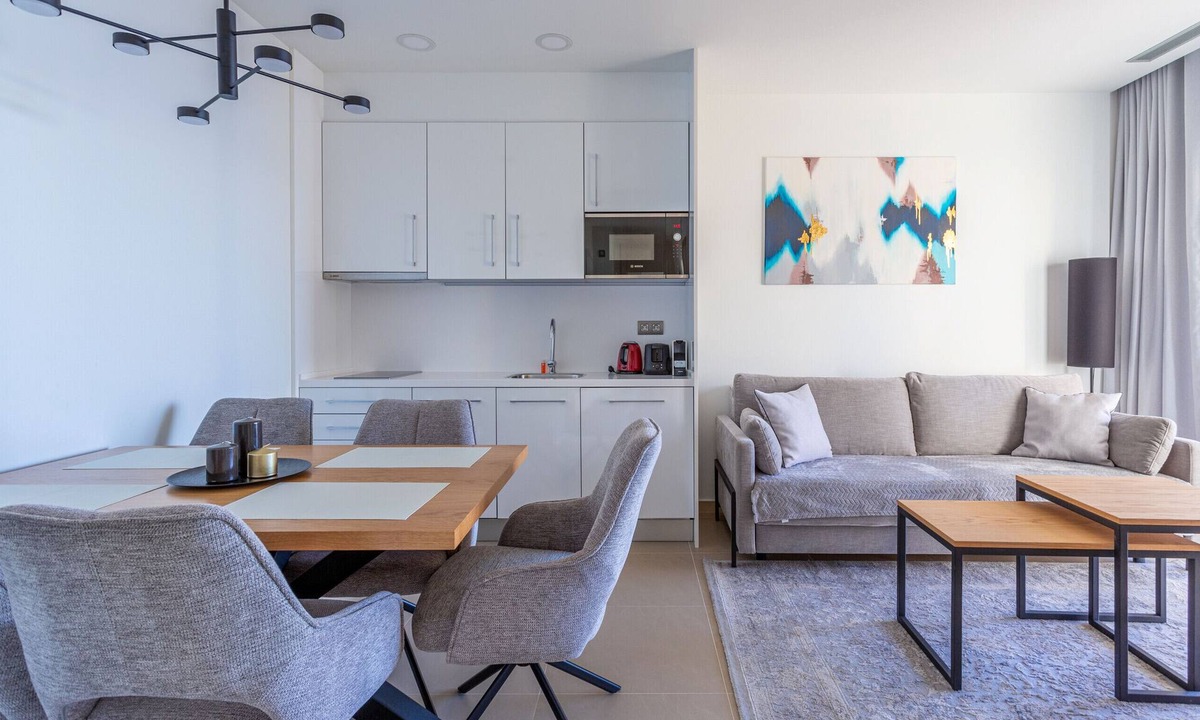 Cala Apartment | Intempo by Holuxe - 095 - 9th floor