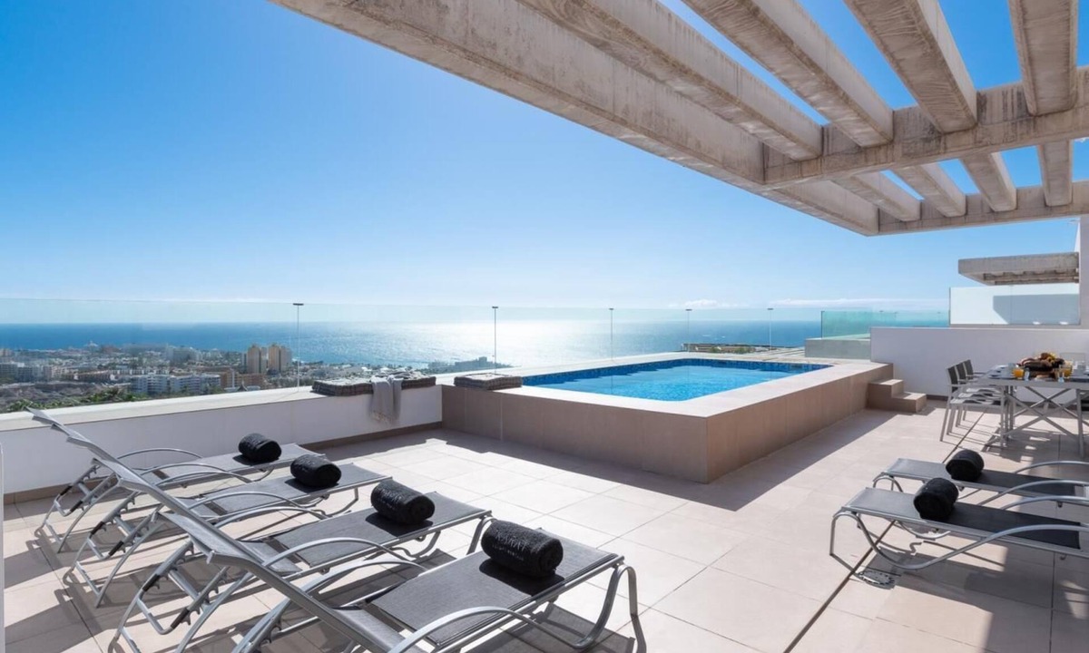 El Madronal Villa | Karat Atico Siam Skies