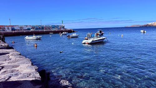 Los Abrigos Apartment | La Casita del Muelle - 50 m from SEA - 5 Minutes from Tenerife South Airport - Self Check-in