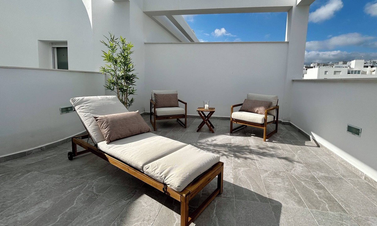 San Ambrosio Apartment | La Terraza Blanca - Modern Ático in dreamlike Vejer, private sun terrace