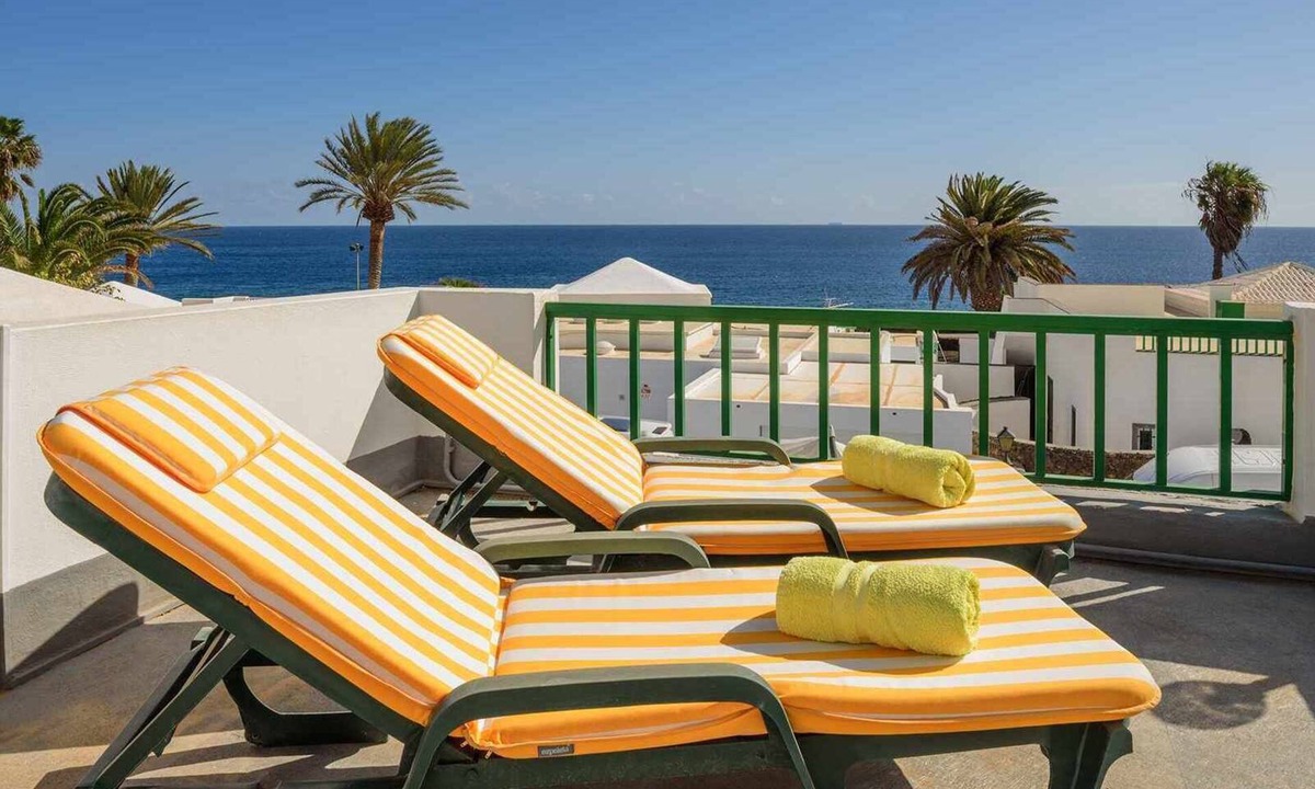 Costa Teguise House | Lanzahost "Villa Ona" - perfect place by the sea