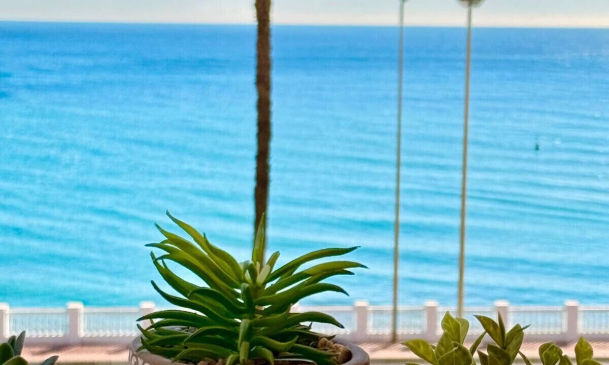Torrequebrada Apartment | Large Apartment with Sea Views & Terrace