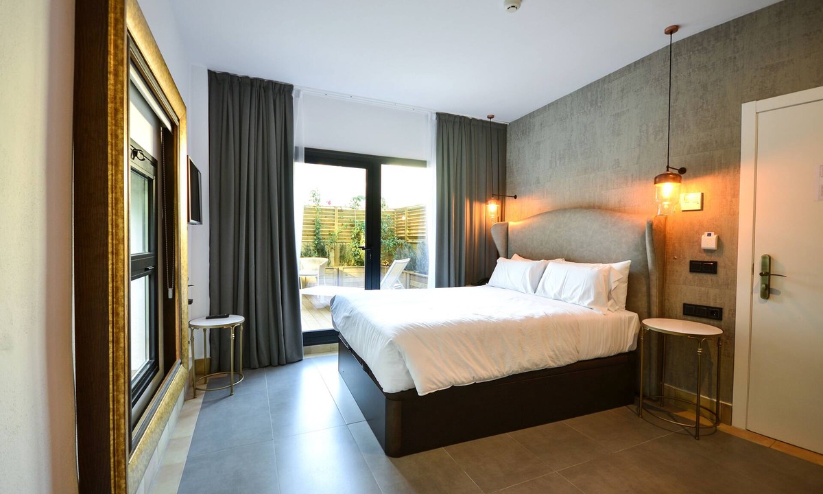 Santa Cruz Hotel | Legado Alcázar Hotel