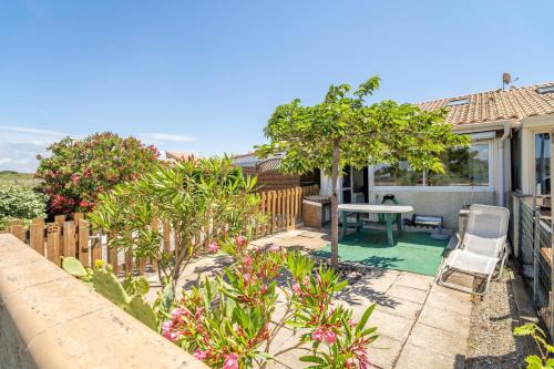 Saint-Pierre-la-Mer House | Les Eaux Vives 1