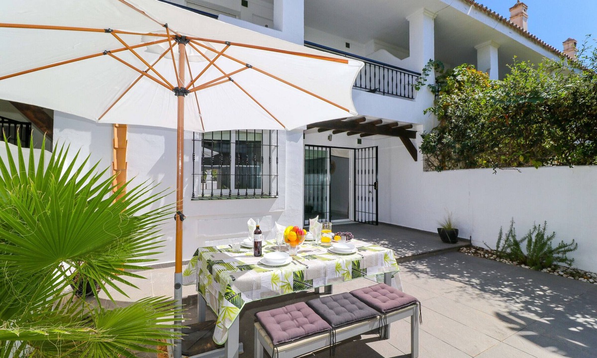Marbella Ski Chalet | Los Naranjos Marbella townhouse