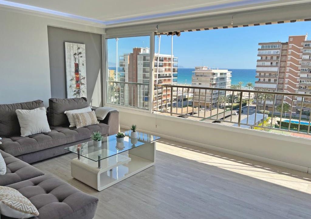 Playa de San Juan Apartment | Lujo en la playa. Parking Gratis