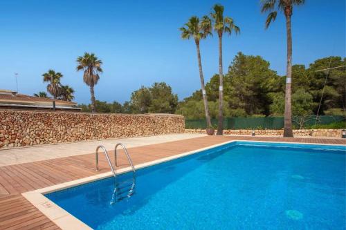 Son Carrio Apartment | Luminoso Retiro en Son Carrio 2 Dorm junto al Mar