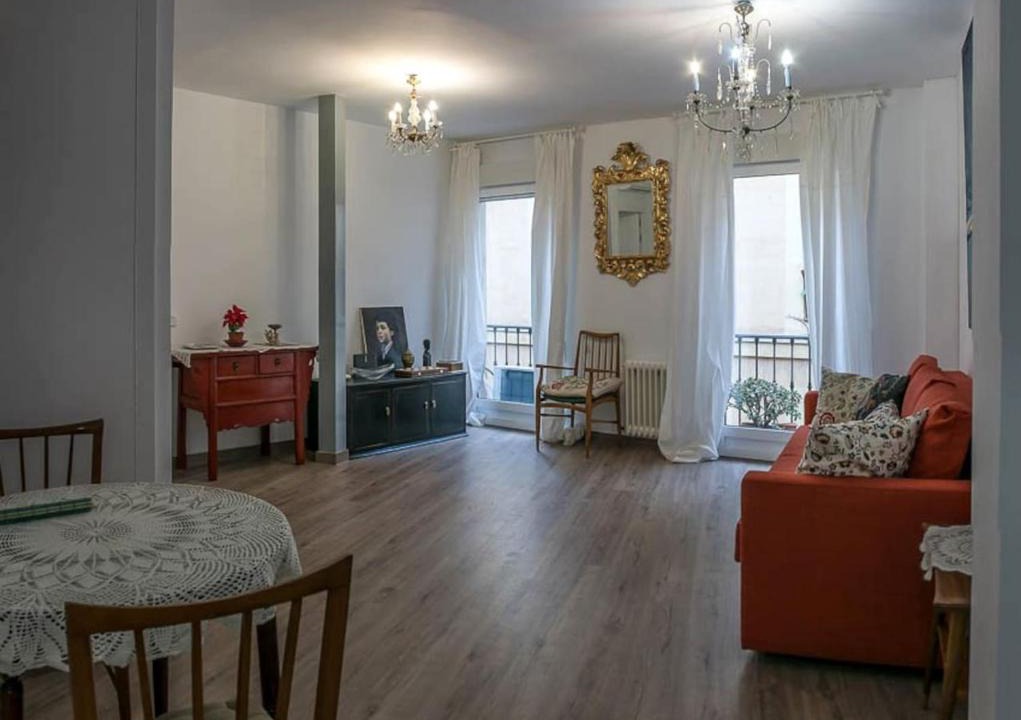 Embajadores Apartment | Luminous, central, new and chic.