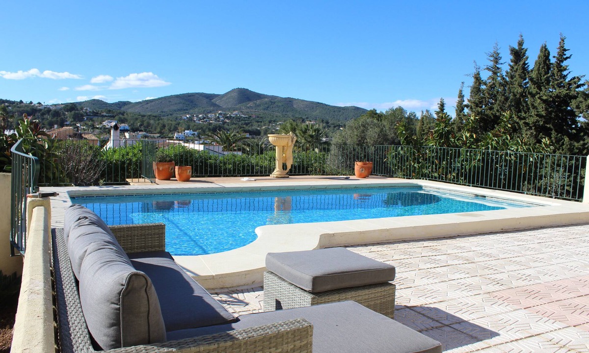 Tarraula Villa | Luxury home with swimming pool in beautiful location in Jávea. Beach 10 min.