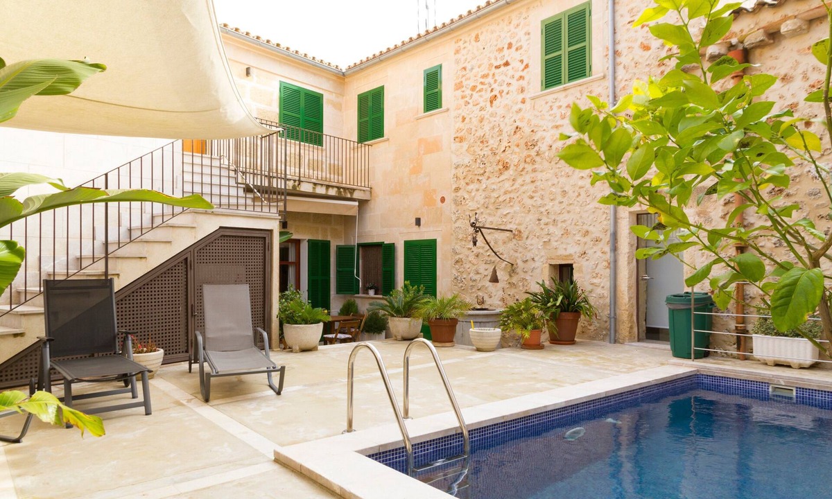Pina House | Luxury town house with pool - Casa Pina