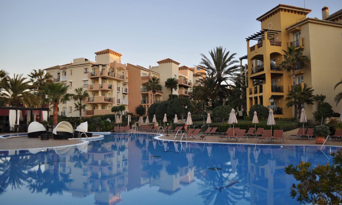 Nikki Beach House | Marriott, s Marbella beach resort. 2 rooms. 2 bathrooms. For 6 people