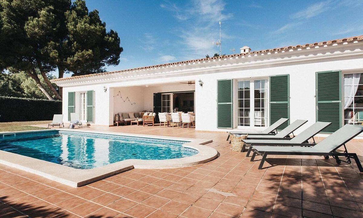 Punta Grossa Villa | Mediterranean-style house in s'Arenal, 5 minutes from the beach