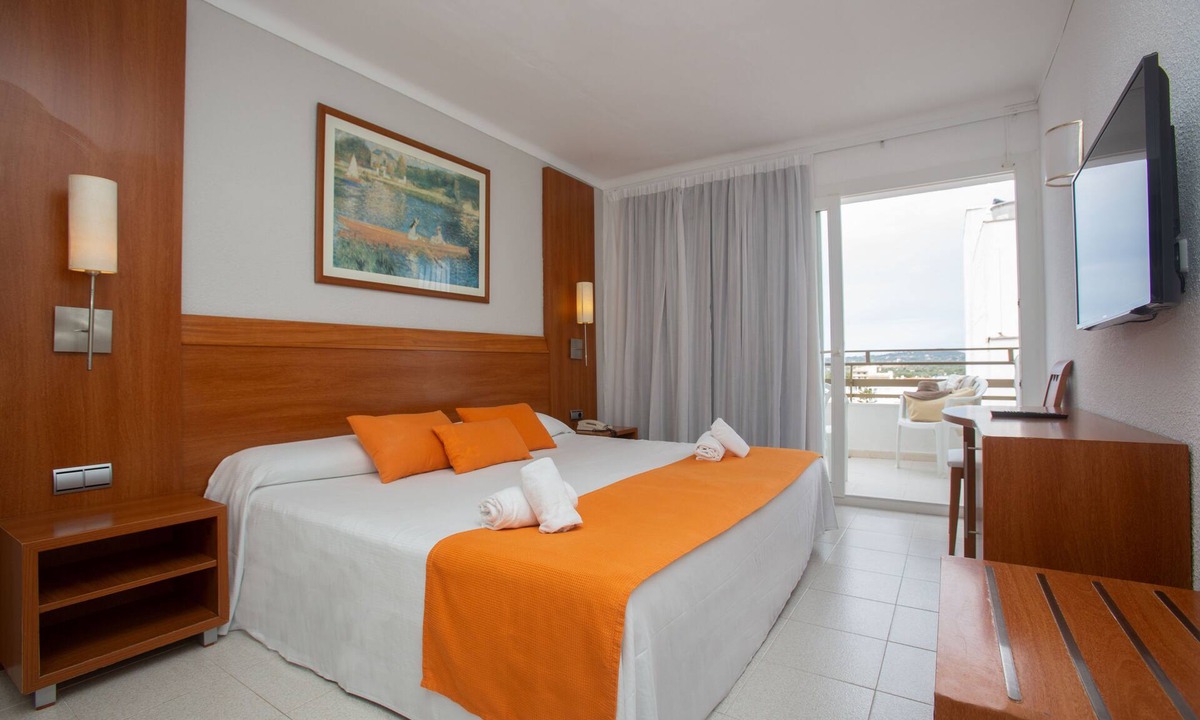 S'Illot-Cala Morlanda Hotel | Mix Colombo