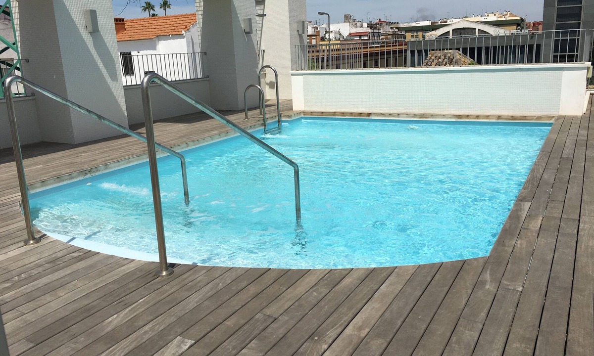San Bernardo Apartment | Next to SANTA CRUZ. PARKING(FREE) AND PATIO.