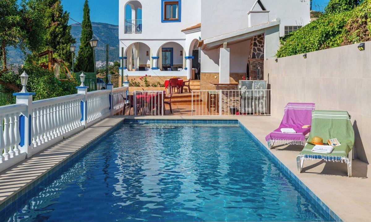 Sayalonga Villa | Olivares Altos Sayalonga by Ruralidays