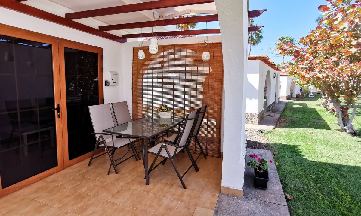 Maspalomas Ski Chalet | Parque Golf 9 by Pride Holiday Rentals