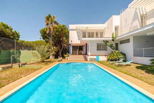 Mazagon Apartment | Piscina y pádel privados junto a Doñana