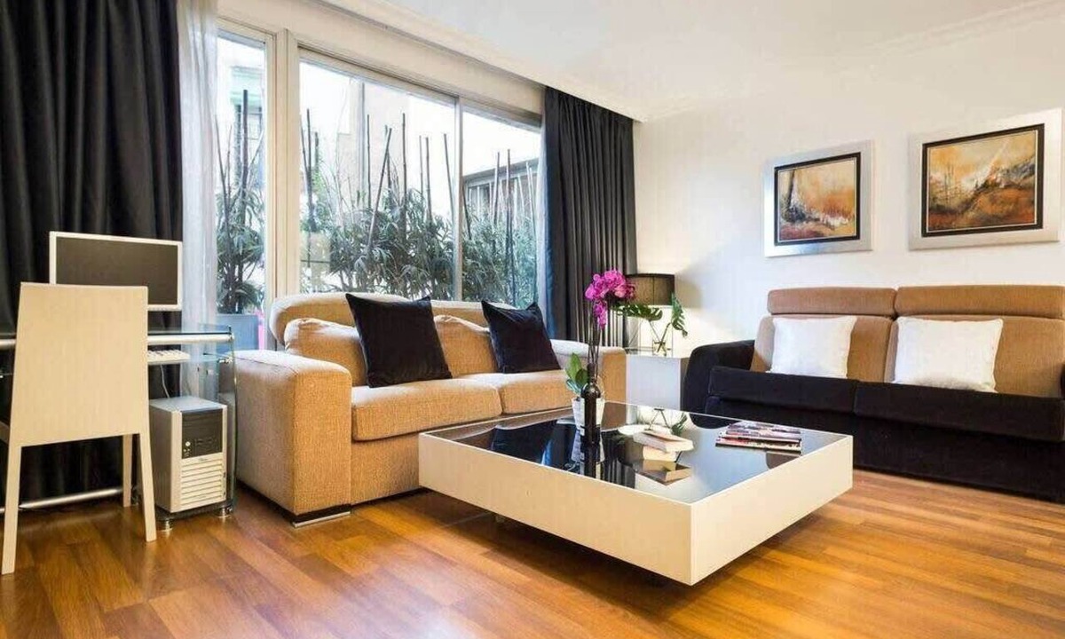La Ribera Apartment | Placa Urquinaona|Central and comfortable 4BD 3BTH