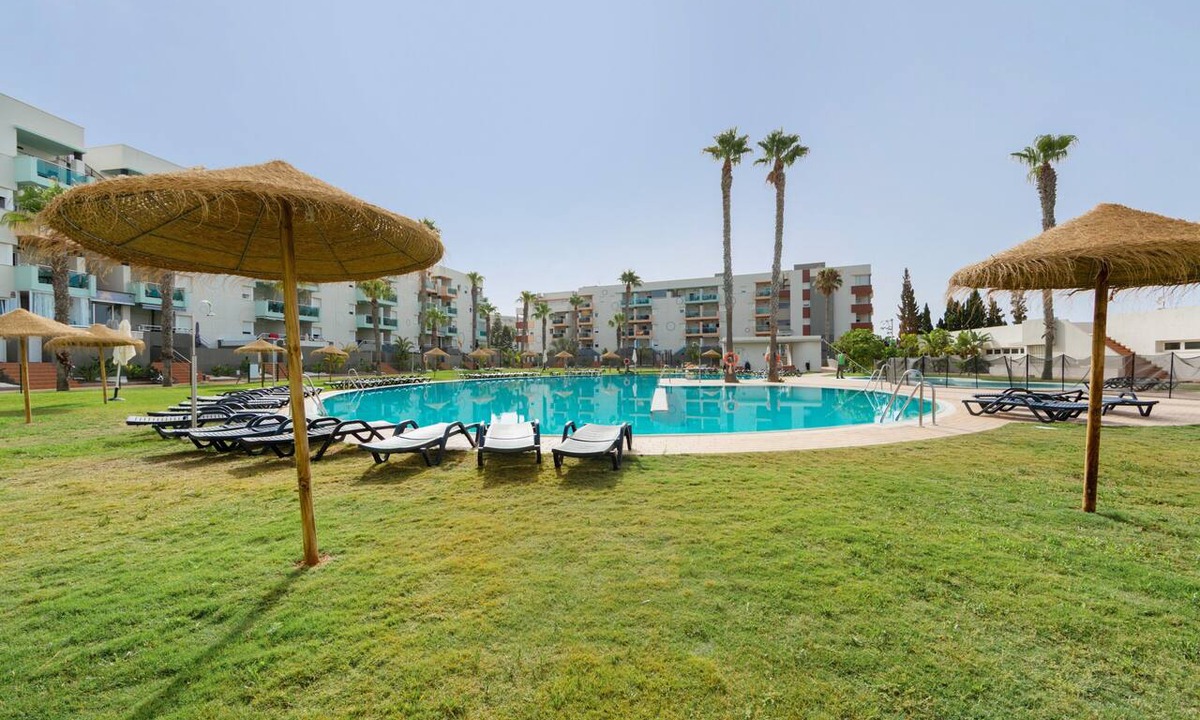 Almerimar Apartment | Premium Apartment for Families in Almerimar, Garden and Pool Views