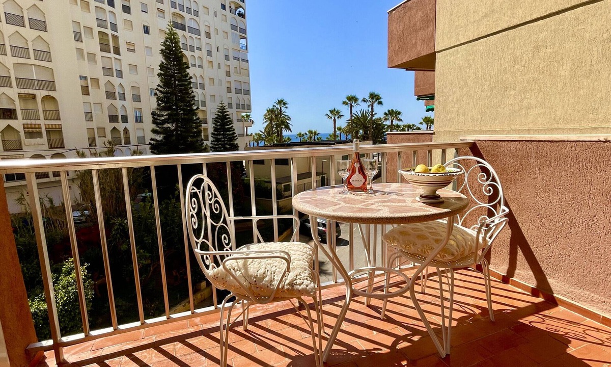 Velilla-Taramay Apartment | Pretty 1 bed apartment next to the beach