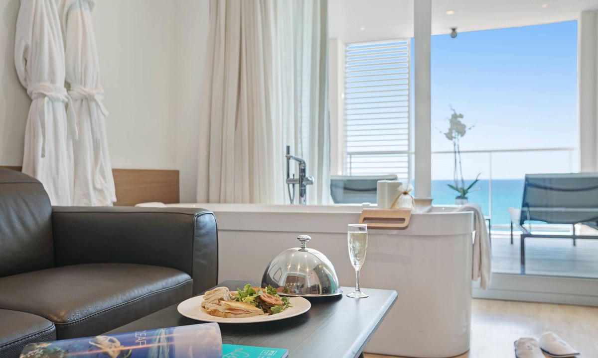 Les Meravelles Hotel | Pure Salt Garonda - Adults Only