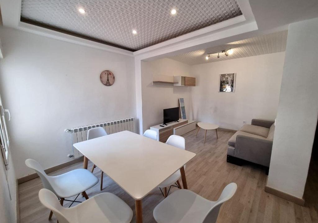 Distrito Llano Apartment | R2R - Apartamento moderno 2 habitaciones - 103A