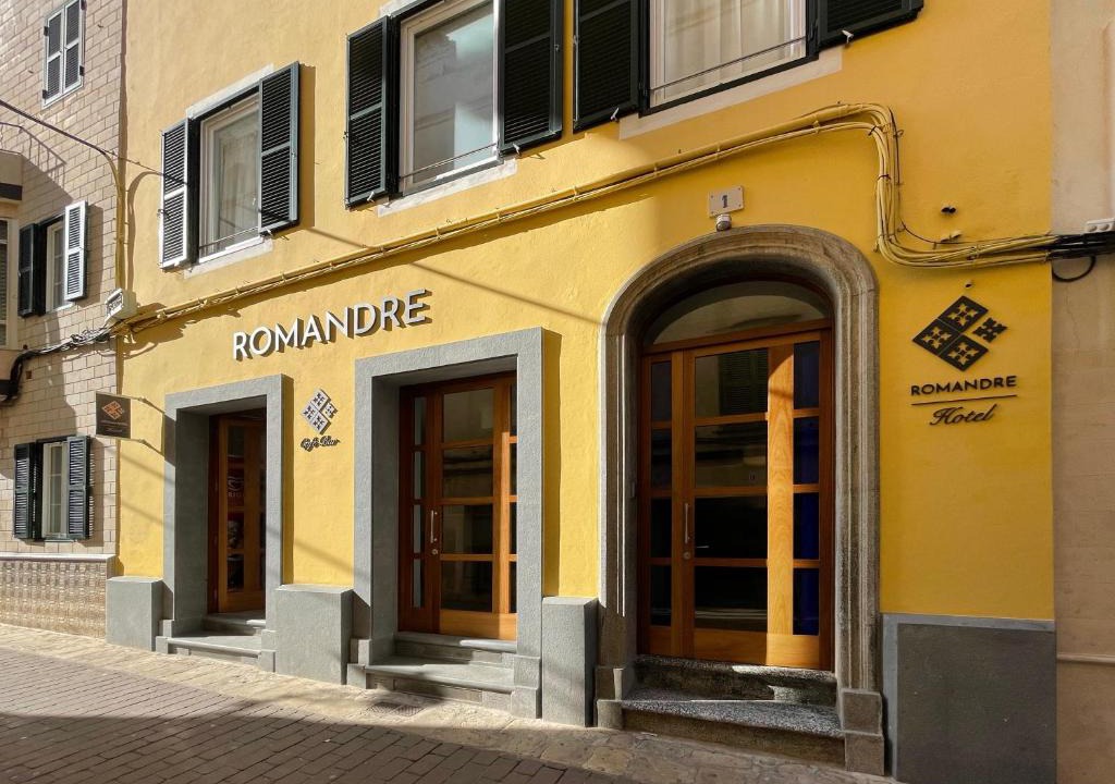 Alayor Hotel | ROMANDRE