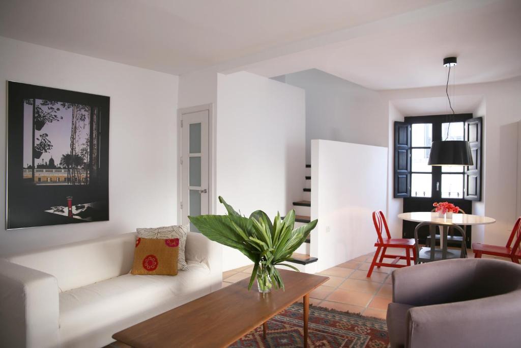 Old Town Apartment | RONDAPLACE APTO
