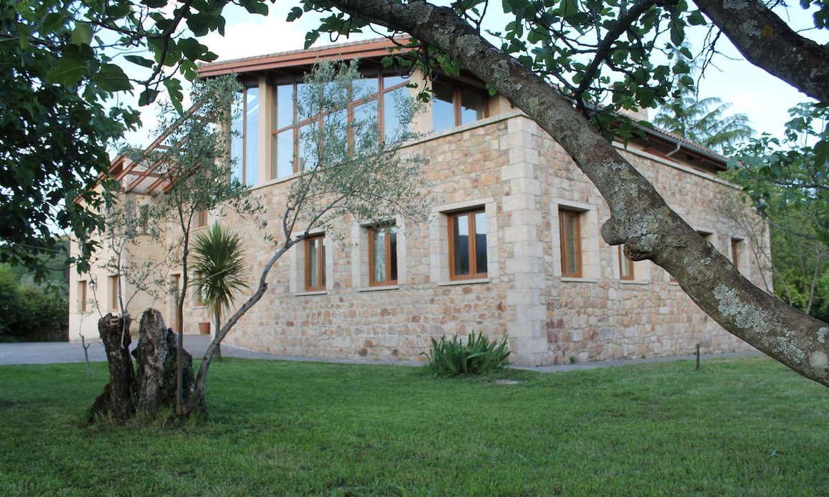 Cadalso Cottage | Rural House for Large Groups in Sierra de Gata, Cáceres, Extremadura