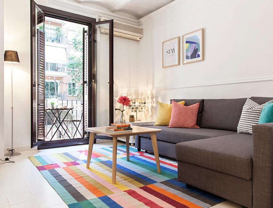 La Sagrada Familia Apartment | Sagrada Familia ART Apt By MyRentalHost