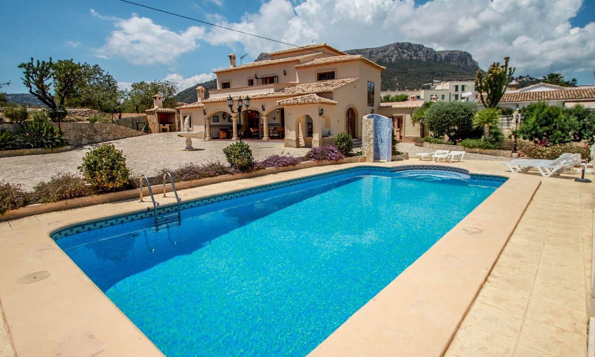 Calpe Villa | Sala I - large family-friendly holiday house in Calpe